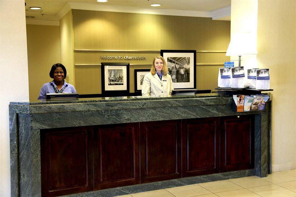 Hampton Inn Charleston North Норт Чарлстън Интериор снимка