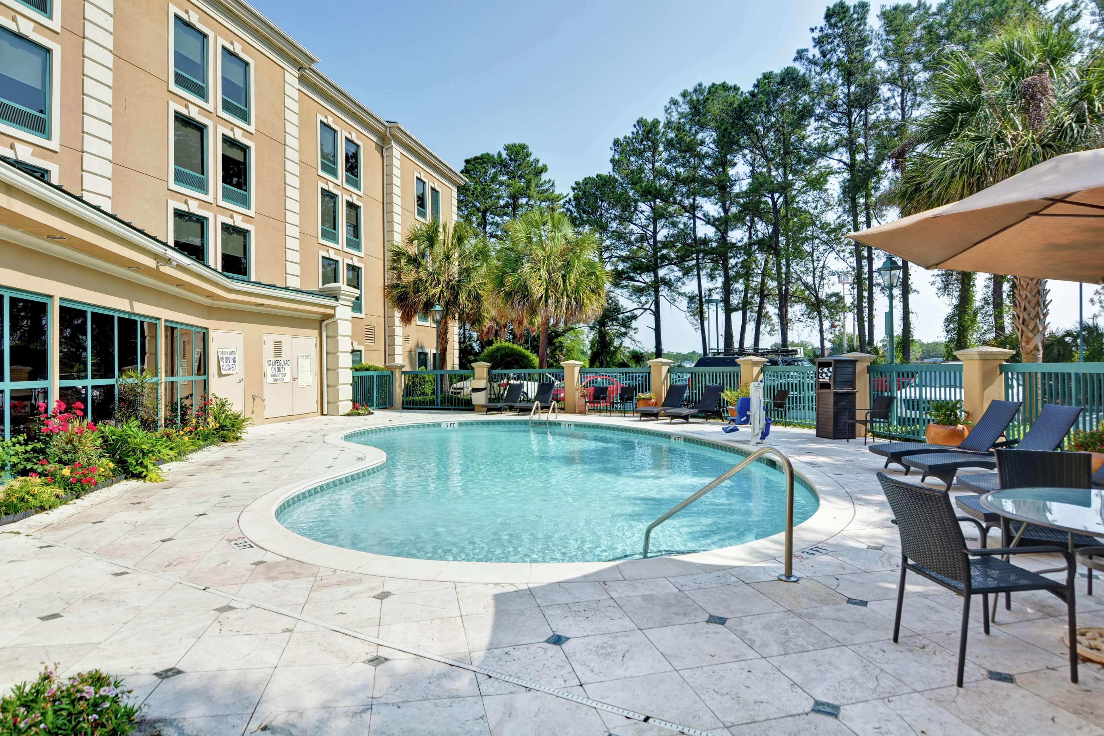 Hampton Inn Charleston North Норт Чарлстън Екстериор снимка