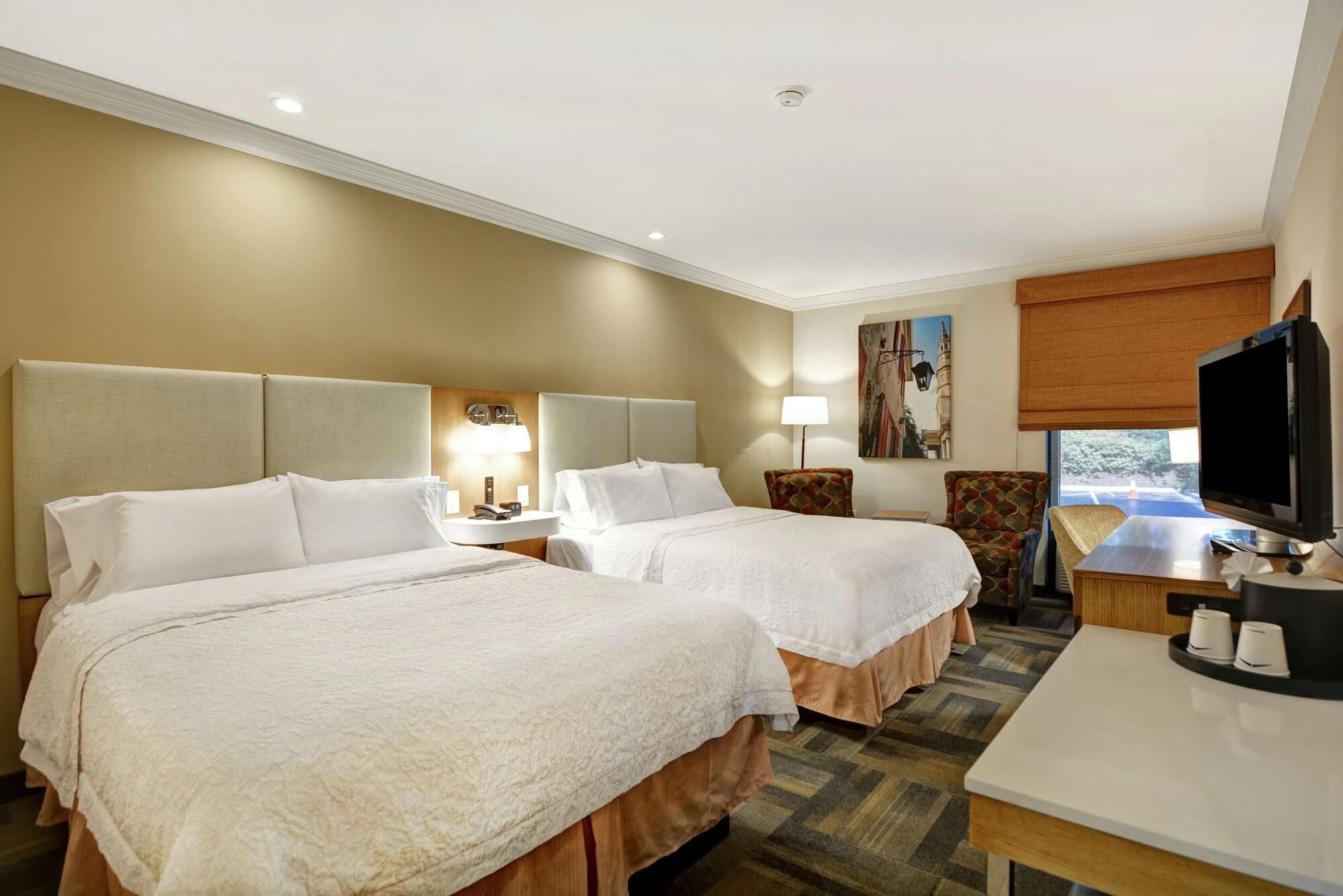 Hampton Inn Charleston North Норт Чарлстън Екстериор снимка