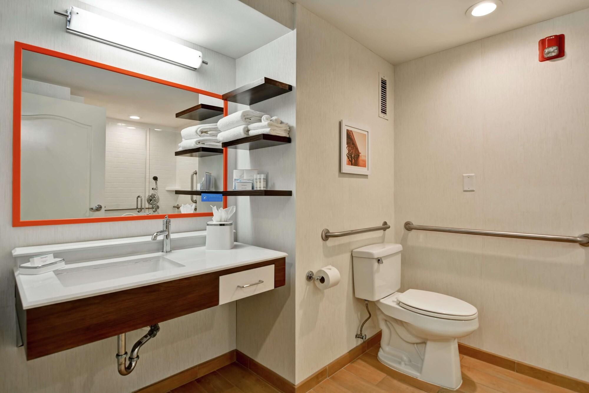 Hampton Inn Charleston North Норт Чарлстън Екстериор снимка