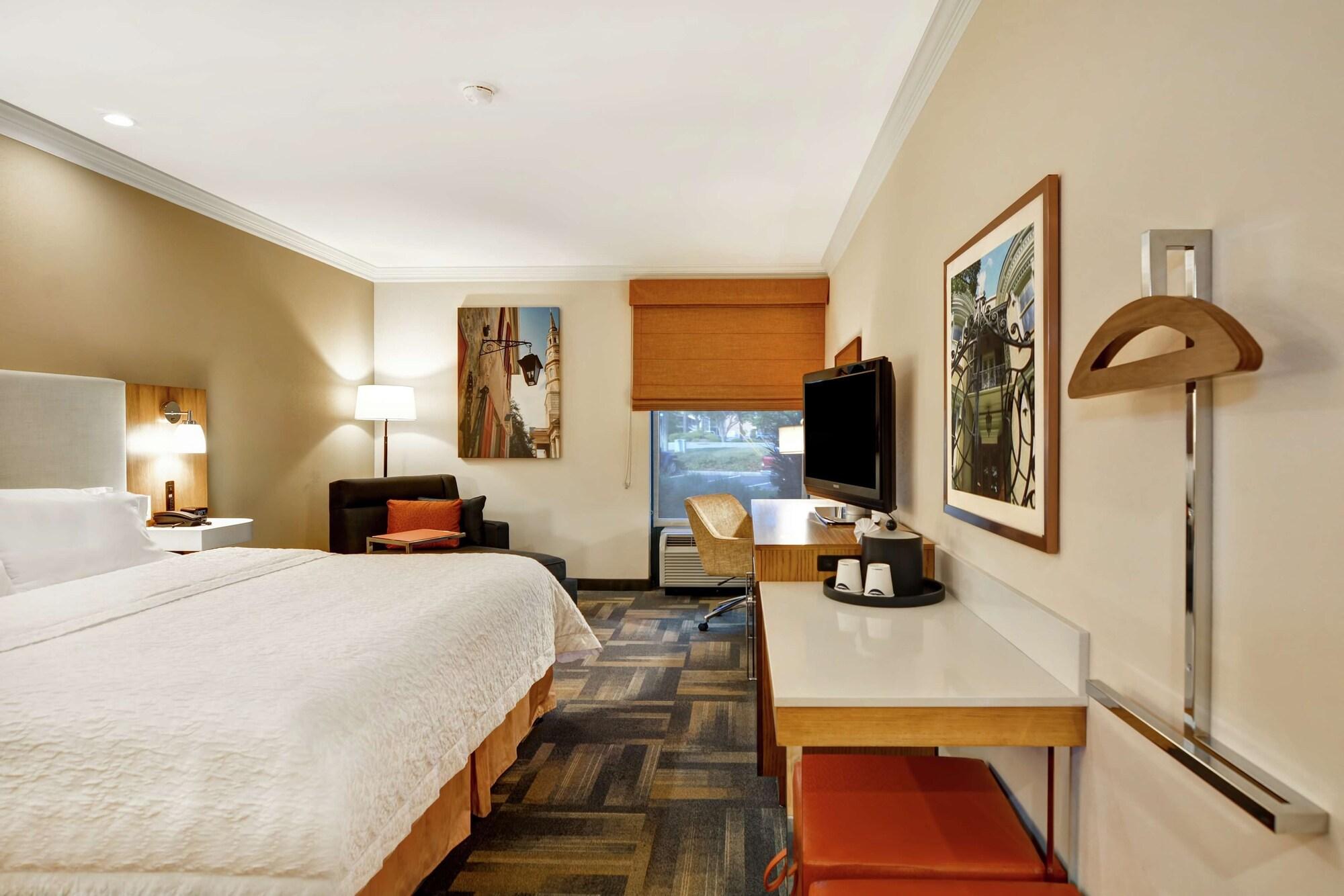 Hampton Inn Charleston North Норт Чарлстън Екстериор снимка
