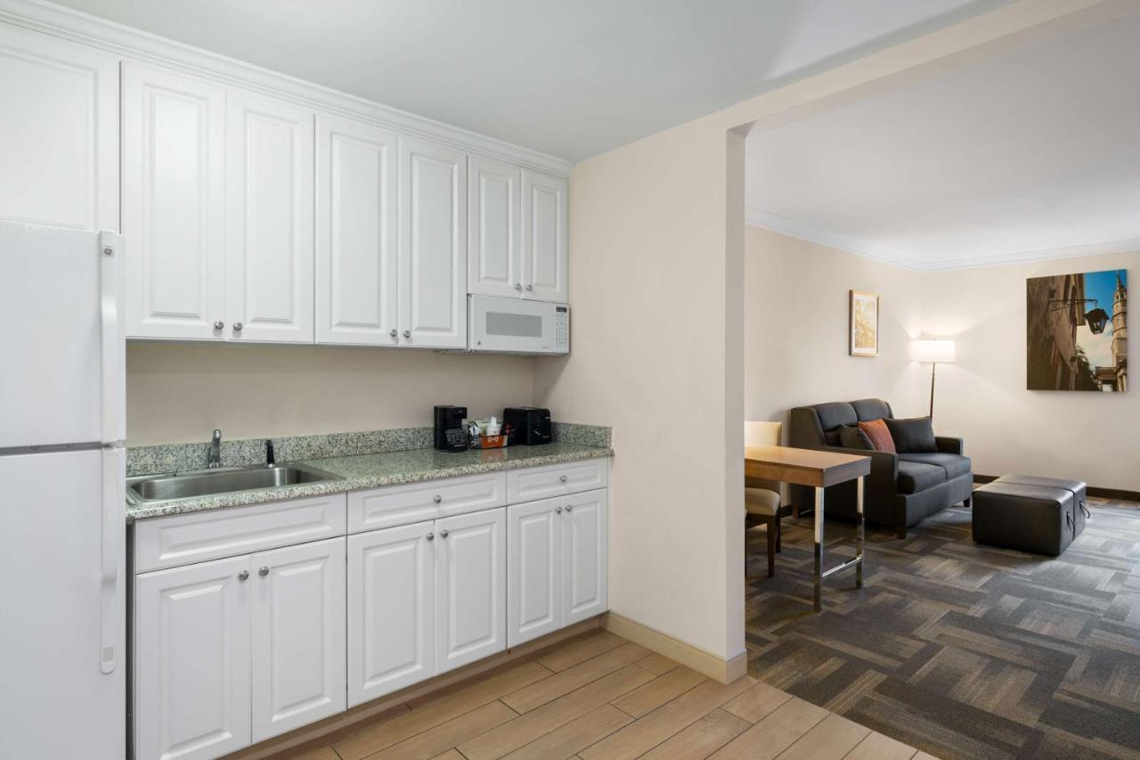 Hampton Inn Charleston North Норт Чарлстън Екстериор снимка