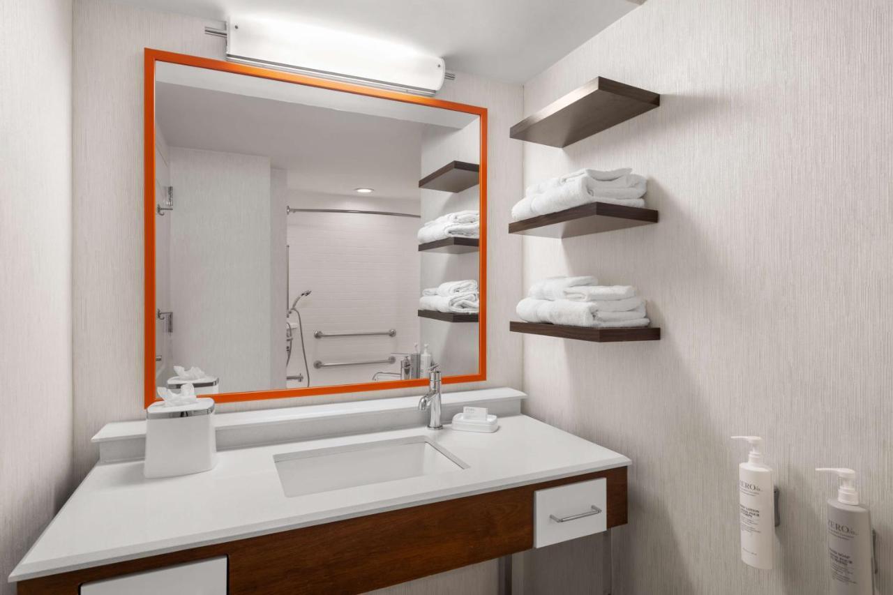 Hampton Inn Charleston North Норт Чарлстън Екстериор снимка