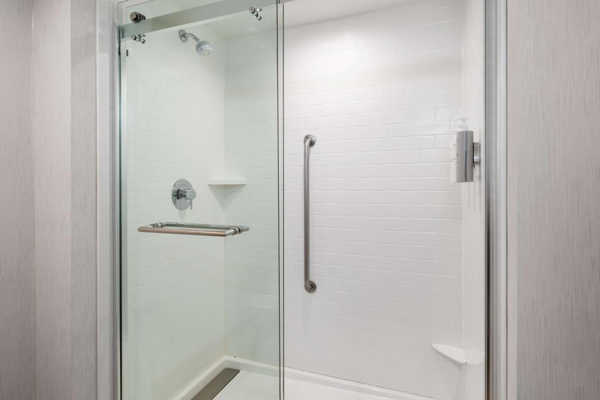 Hampton Inn Charleston North Норт Чарлстън Екстериор снимка